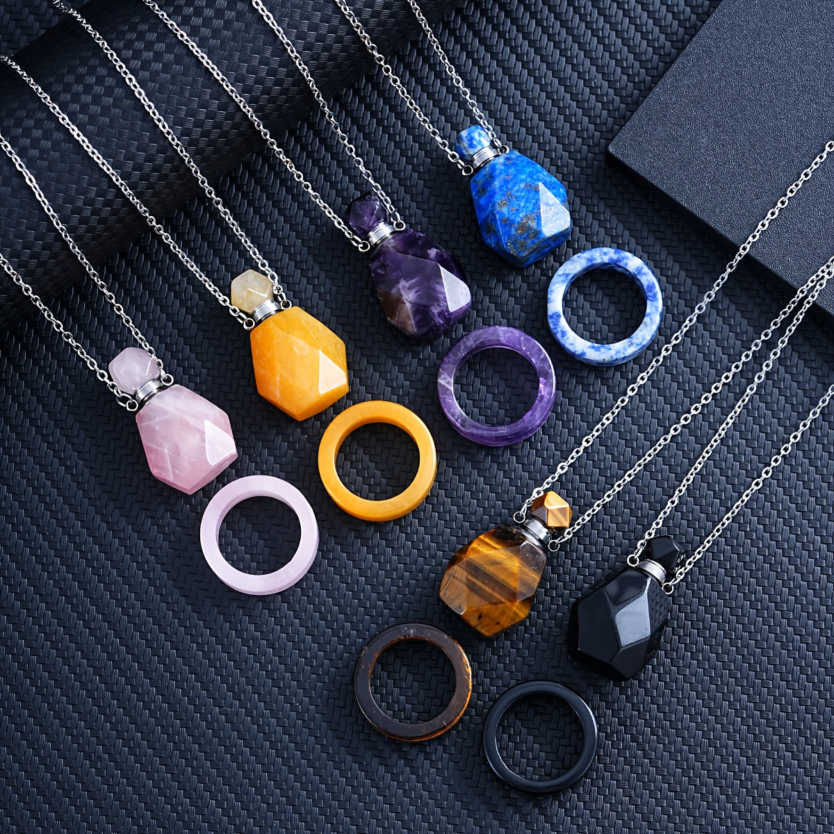 2 pièces Bouteille d'Aromathérapie en Pierre Naturelle Sculptée Amethyste Quartz Rose, Collier Pendentif Minimaliste Unisex pour Port quotidien et Superposition de Couches Cadeaux Classiques Mariage Demoiselle D’honneur Trésor des Fêtes (Halloween Noël Po