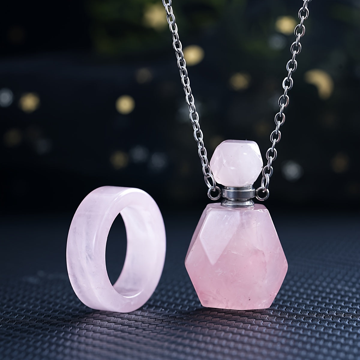 2 pièces Bouteille d'Aromathérapie en Pierre Naturelle Sculptée Amethyste Quartz Rose, Collier Pendentif Minimaliste Unisex pour Port quotidien et Superposition de Couches Cadeaux Classiques Mariage Demoiselle D’honneur Trésor des Fêtes (Halloween Noël Po