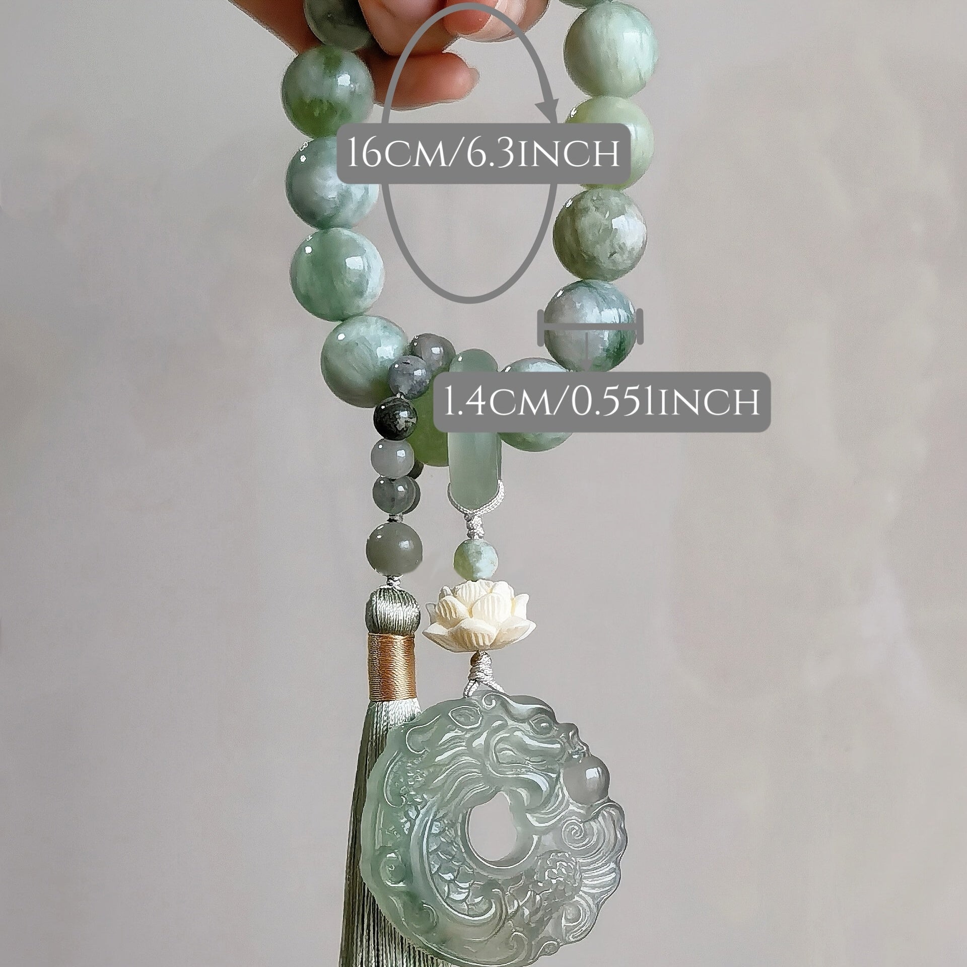 Pierre naturelle avec pendentif dragon sculpté à la main - Bracelet de prière (chapelet) en perles de 14 mm, 14 pièces, Pendeloque frangée, Bijou méditation, Cadeau idéal pour anniversaire, fête ou occasion spéciale