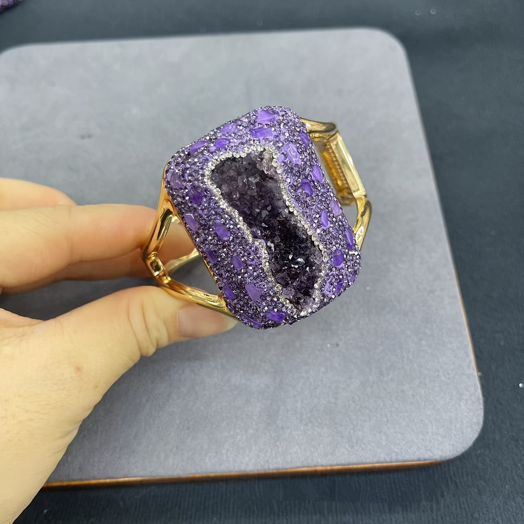 Bracelet élégant en améthyste brut de style bohème avec une charmante frange dorée - Bracelet en pierre brute tendance pour femmes, parfait pour un usage quotidien et des occasions spéciales