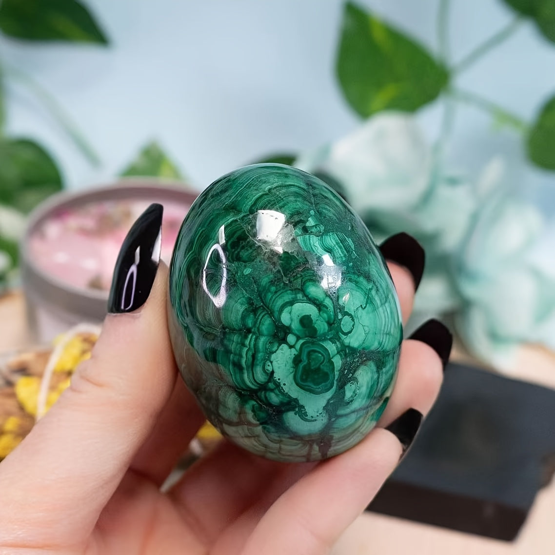 1pc Œuf de Malachite Vert - Beauté pour la Décoration Intérieure - Cadeau Festif Accrocheur, Accent Unique et Artisanal
