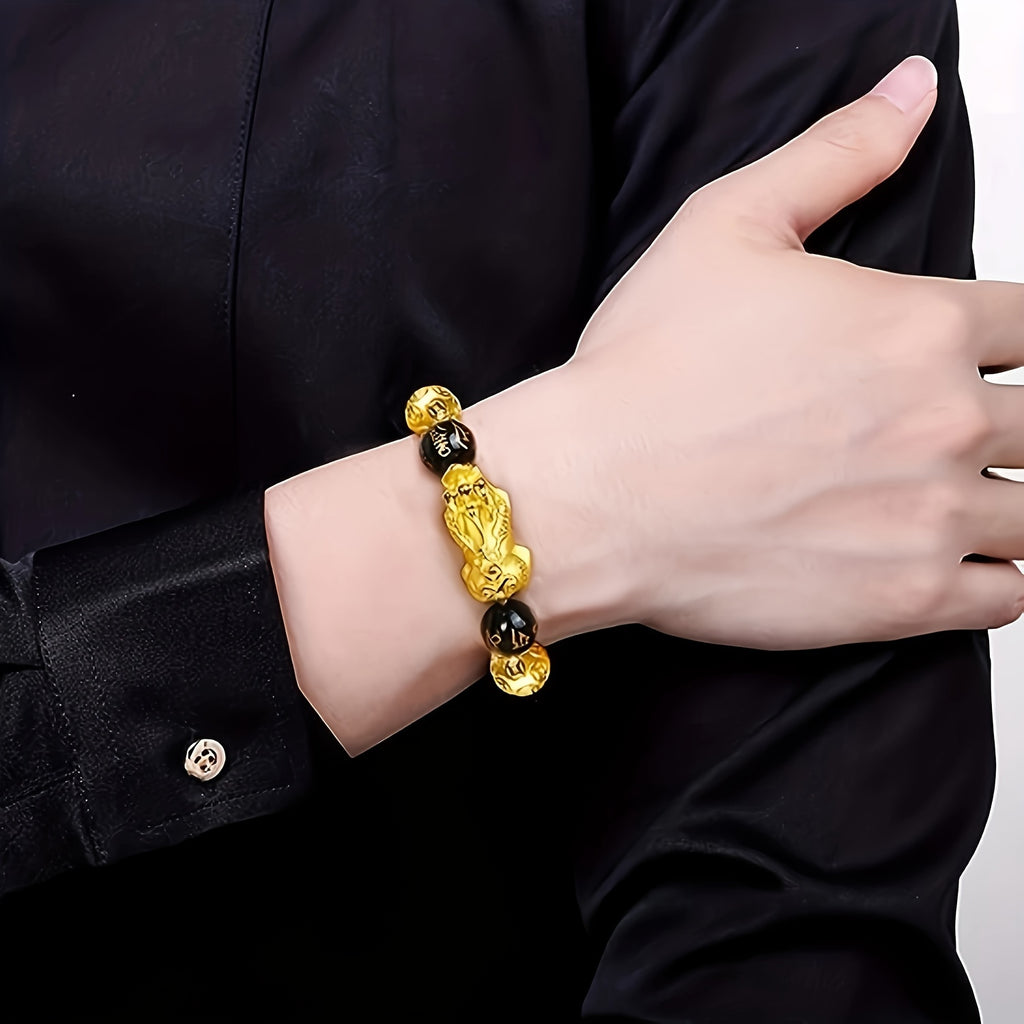 Ensemble de trois bracelets en perles Pixiu Feng Shui pour hommes, un talisman de chance pour les hommes, et un bracelet en perles orné de dragon naturel pour les femmes, conçu pour attirer la richesse et la prospérité.