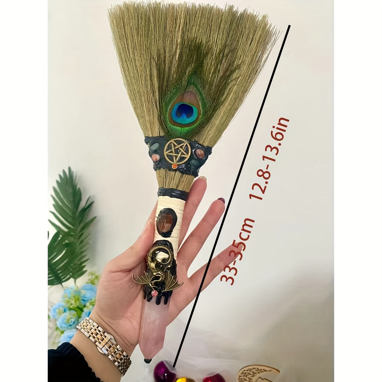 1pc Colonne Hexagonale en Cristal Balai Magique de l'Amour - Quartz Transparent avec Pentagramme/Pentacle et Embout à Plume pour Sorcellerie, Méditation, Brosseur, Cadeau DIY (Doré/Noir) - Spirituel