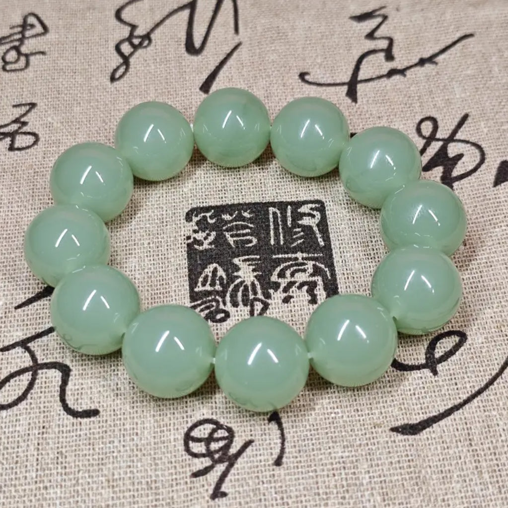 Perles en pierre naturelle verte - Collier mala extensible 18-20 mm - Sphères lisses pour méditation spirituelle - Pierre de naissance de novembre - Bijou porte-bonheur pour le Nouvel An chinois - Cadeau pour Noël, Saint-Valentin, Fête des mères - Pour ho