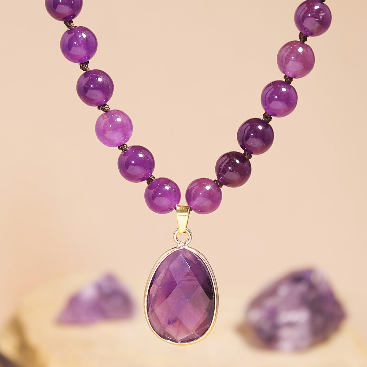 1pc Collier pendentif en améthyste naturel avec perles rondes - Style vintage bohème, bijoux en pierre violette pour femmes, cadeau quotidien idéal, collier bohème chic | Collier de style vintage | Perles en pierre naturelle, bijoux bohème