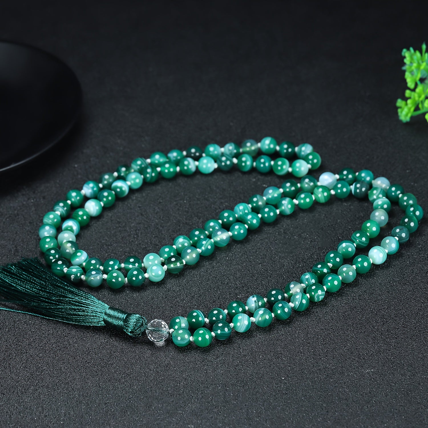 Collier Mala en Agate Naturelle de 108 Perles Noué à la Main avec Pendentif Pompon, Convient pour le Port Quotidien et les Chaînes Pull